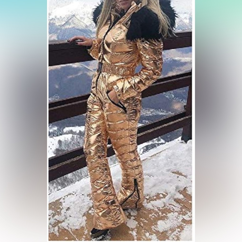 Aurgelmir snow suit! Brand new, never worn, with belt